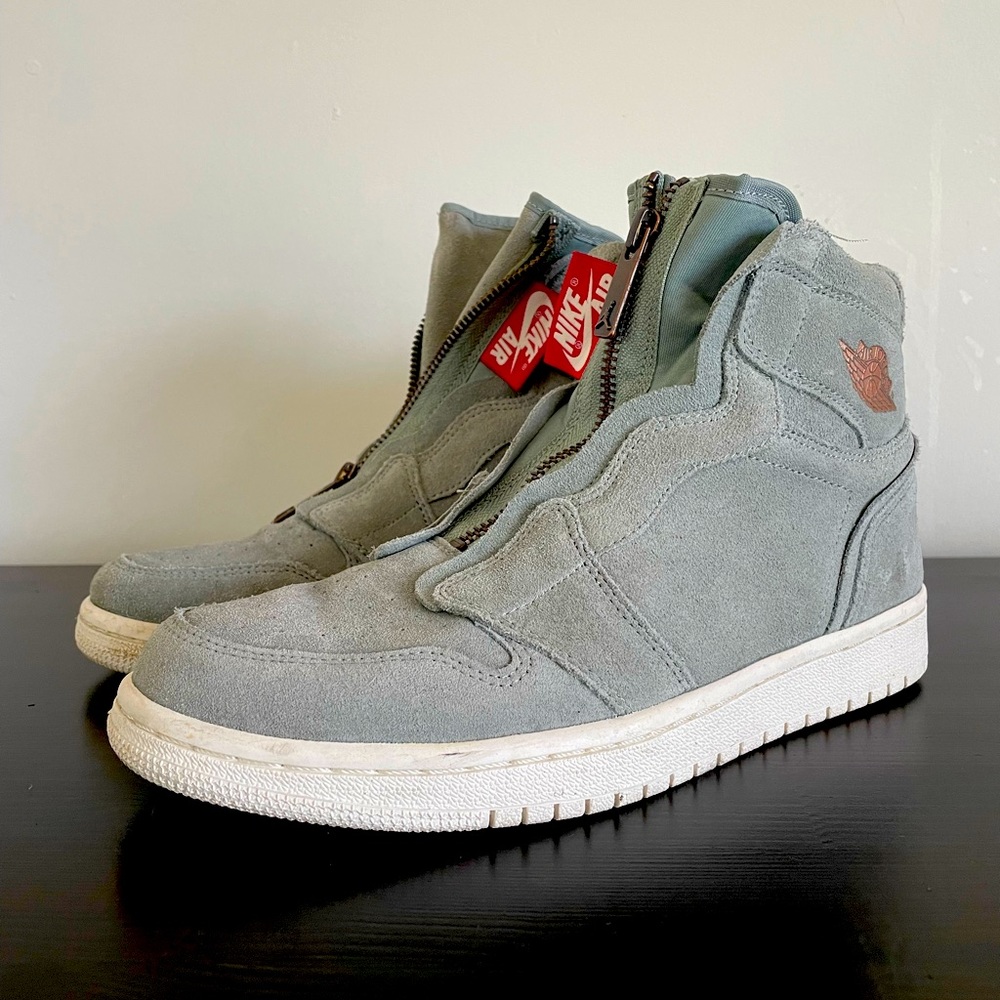 Nike Air Force One Suede Sneakers with zipper